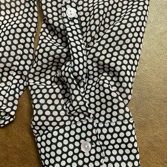 - Nanette Lepore Black Violet dots blouse size M - Picture 8 of 8